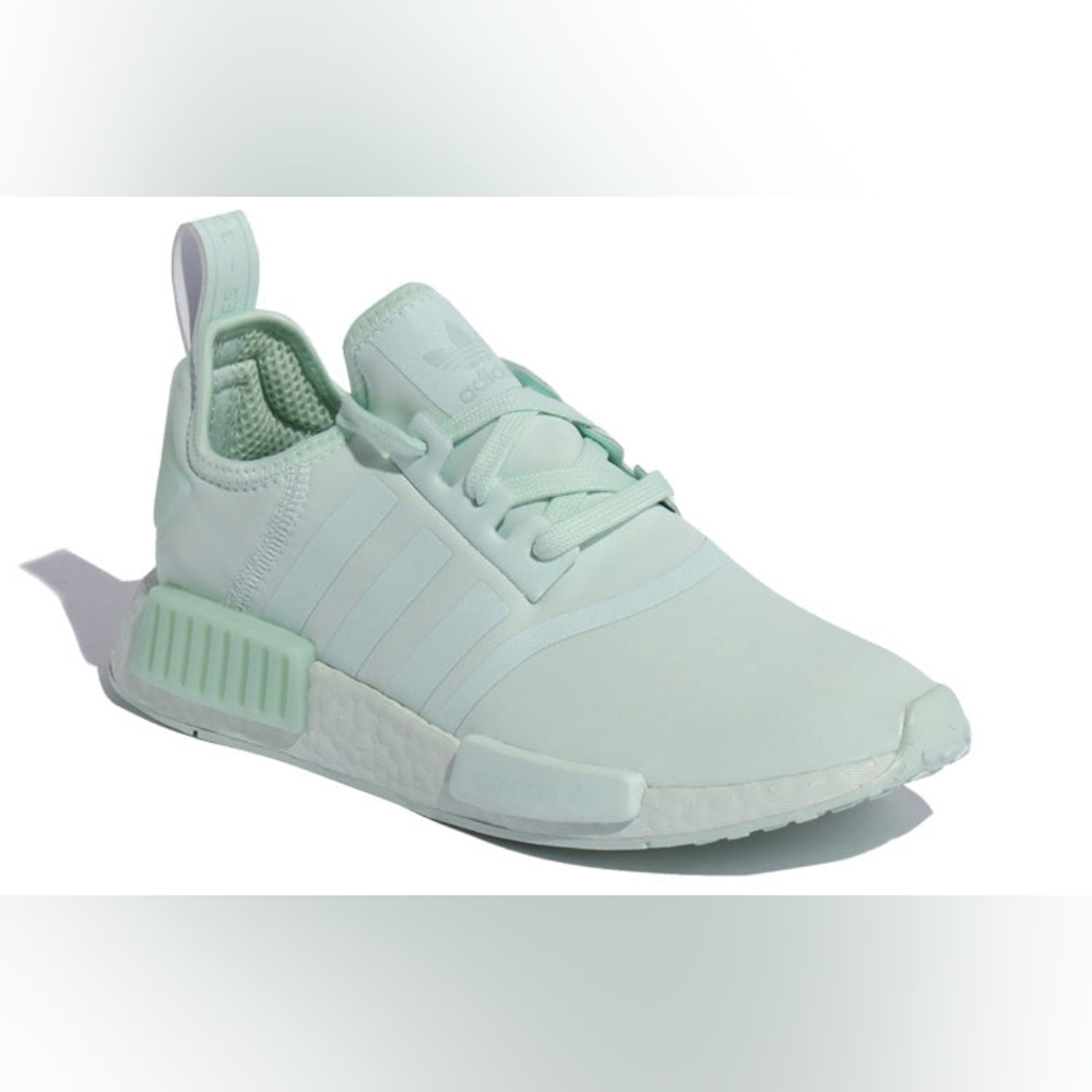 Adidas NMD R1 Dash Green Primeknit Boost Running Sneakers Womens FV1795 Size 8